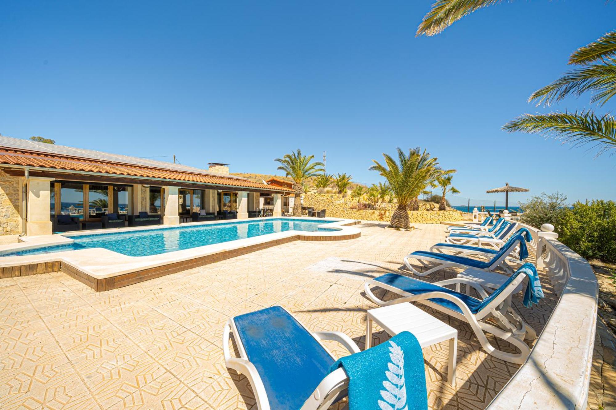 Stunning Villa Carichel Blanc Вильяхойоса Экстерьер фото